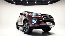 Ulasan Terbaru Toyota Fortuner: Fitur, Harga, dan Spesifikasi